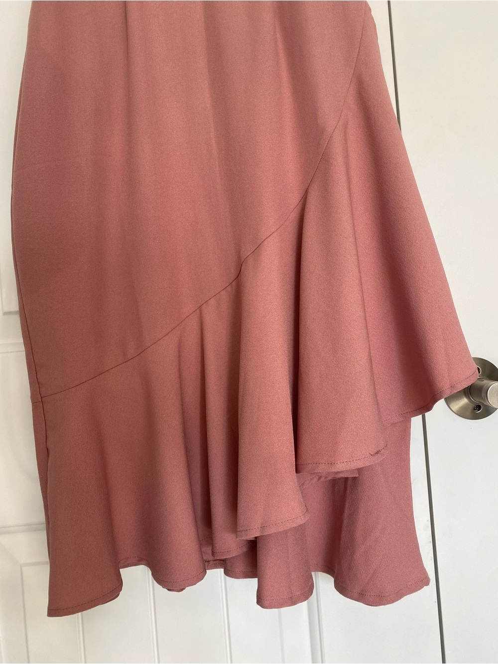 Feminine Ruffle Bottom Dress - Picture 5 of 6